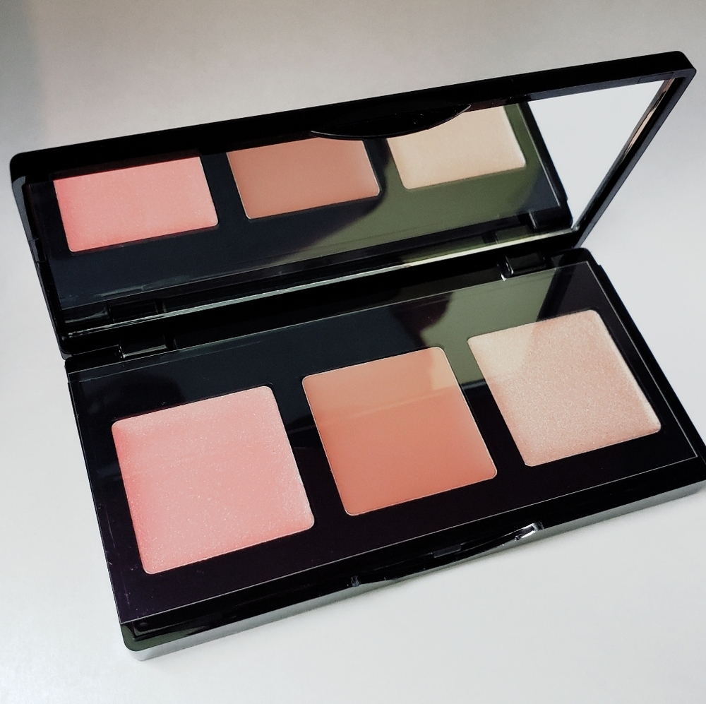 Laura Geller eye lip cheek palette